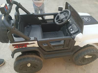 4/4  Remote control cars