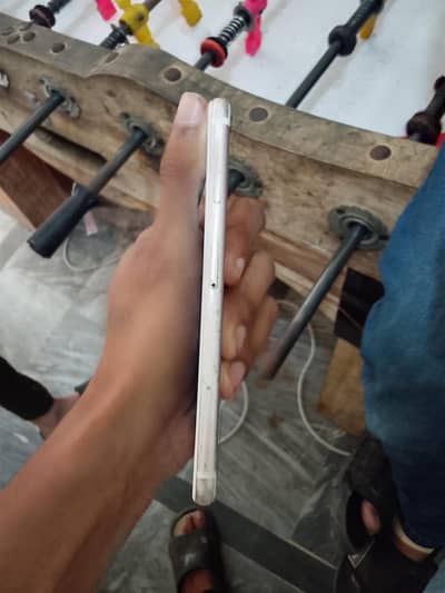 Apple iPhone 6S