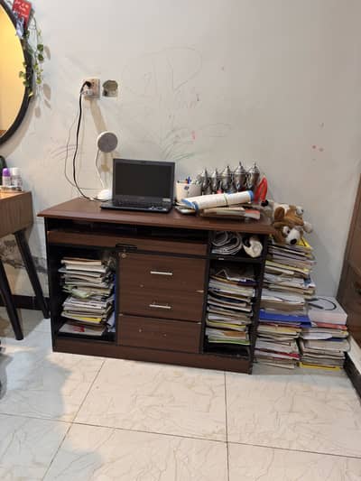 Study Table for Sale | Office & Computer Table | Good Condition