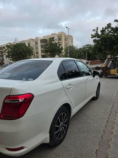 TOYOTA AXIO 2015/18 HYBRID
