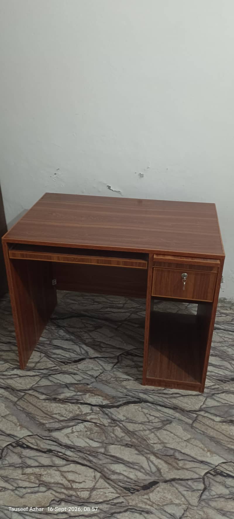 Computer table 1