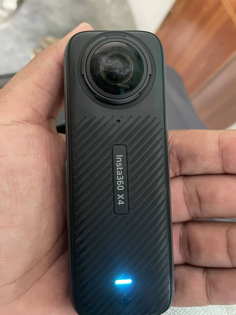 Insta 360 x4 1