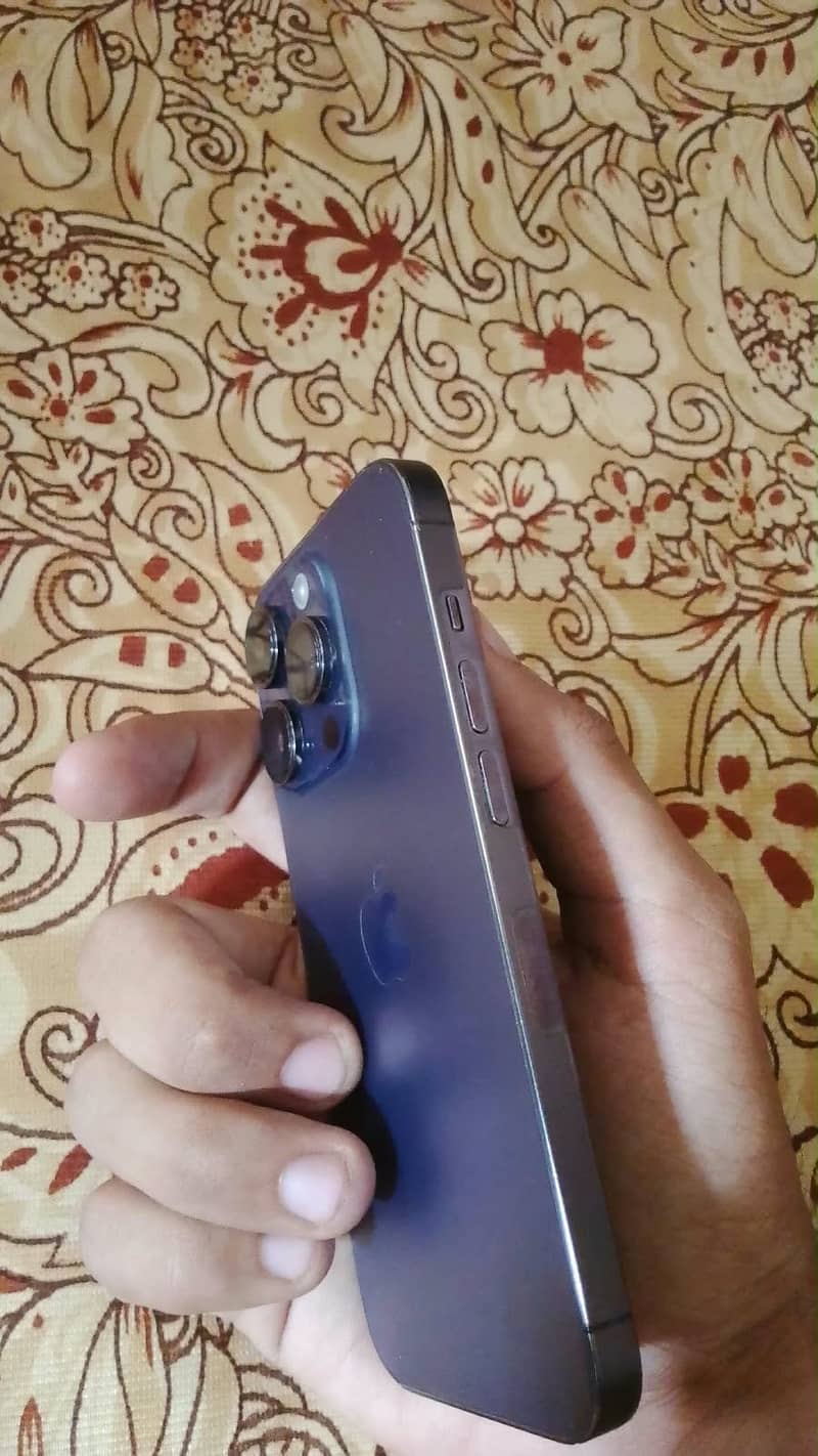 Apple iPhone 14 Pro 4