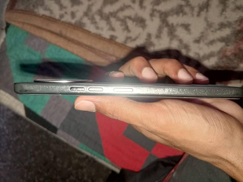 Tecno CAMON 30 1