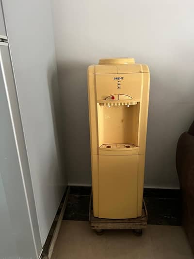 Orient Dispenser