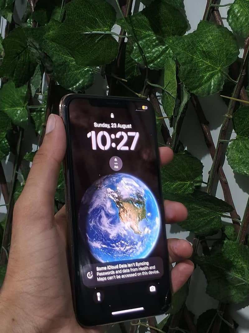 iphone 11 pro max 5