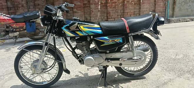 Honda 125 bilkul fresh condition 2026 model