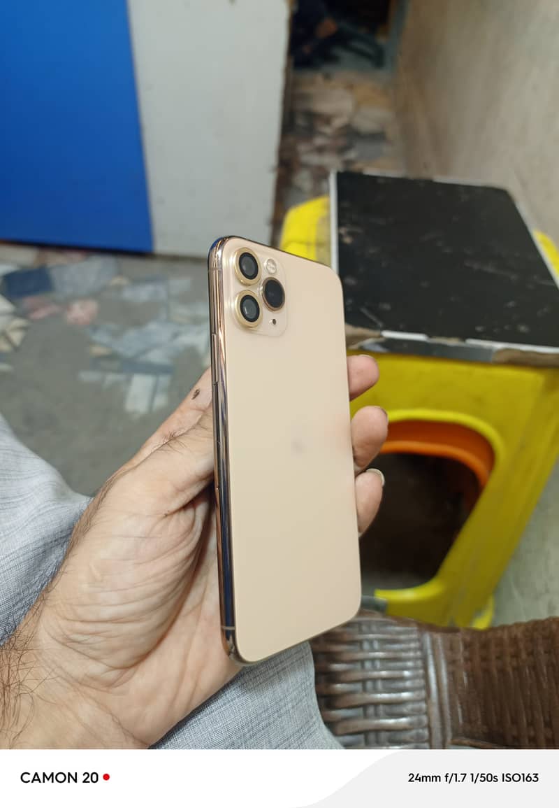 iPhone 11 Pro 2