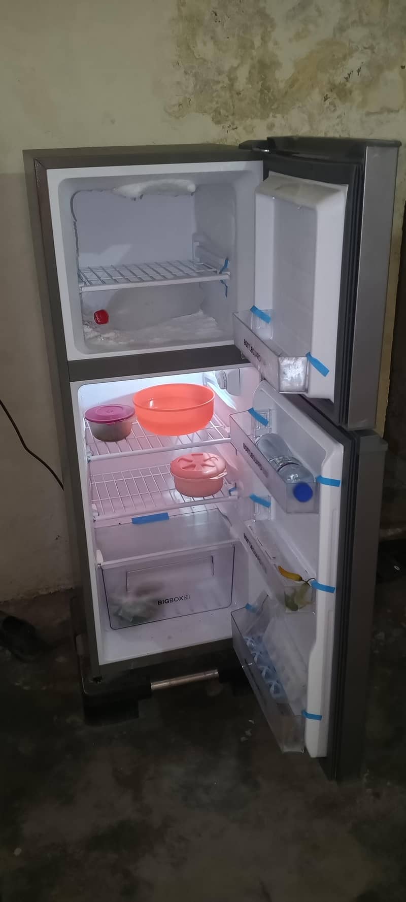 fridge ( medium) 1
