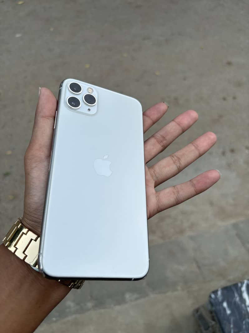 Apple iPhone 11 Pro Max 0