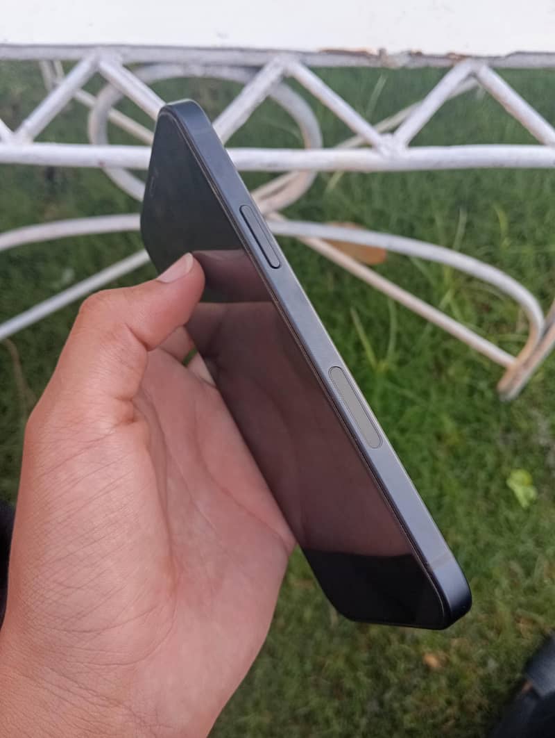 Apple iPhone 12 2