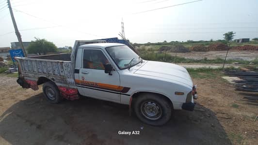 Toyota Hilux Pickup fot Sale Gulbetg Residencia 03165845065