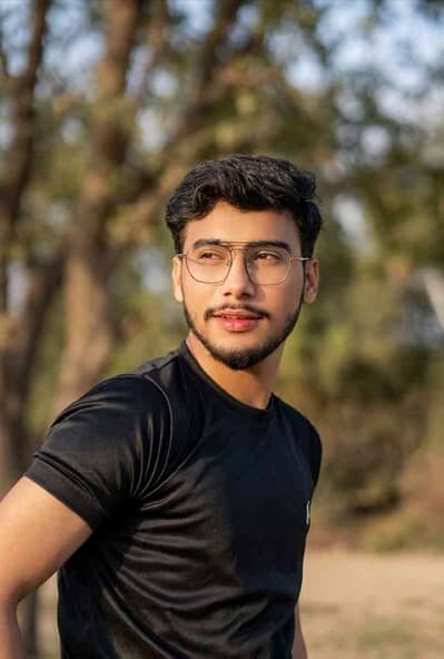 Hamza Ali 