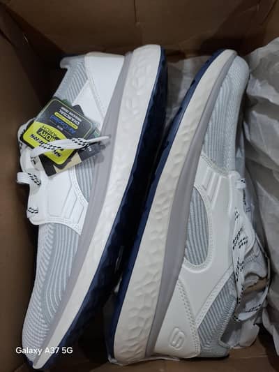 brand new sketchers 10.5 size