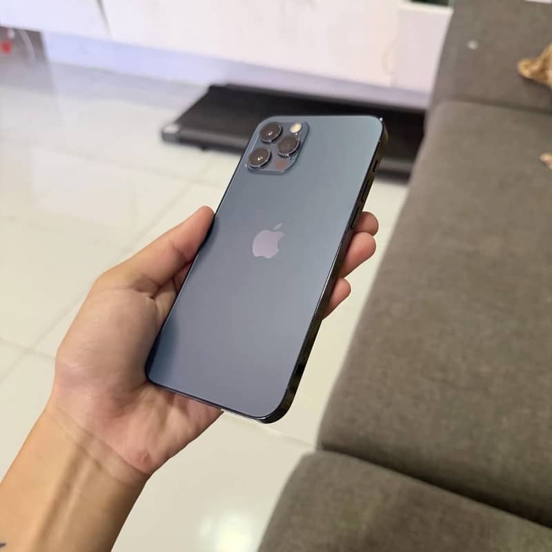 Apple iPhone 12 Pro 3