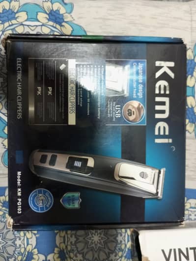 Kemei hair trimmer and Vintage hair trimmer for sale (Working)