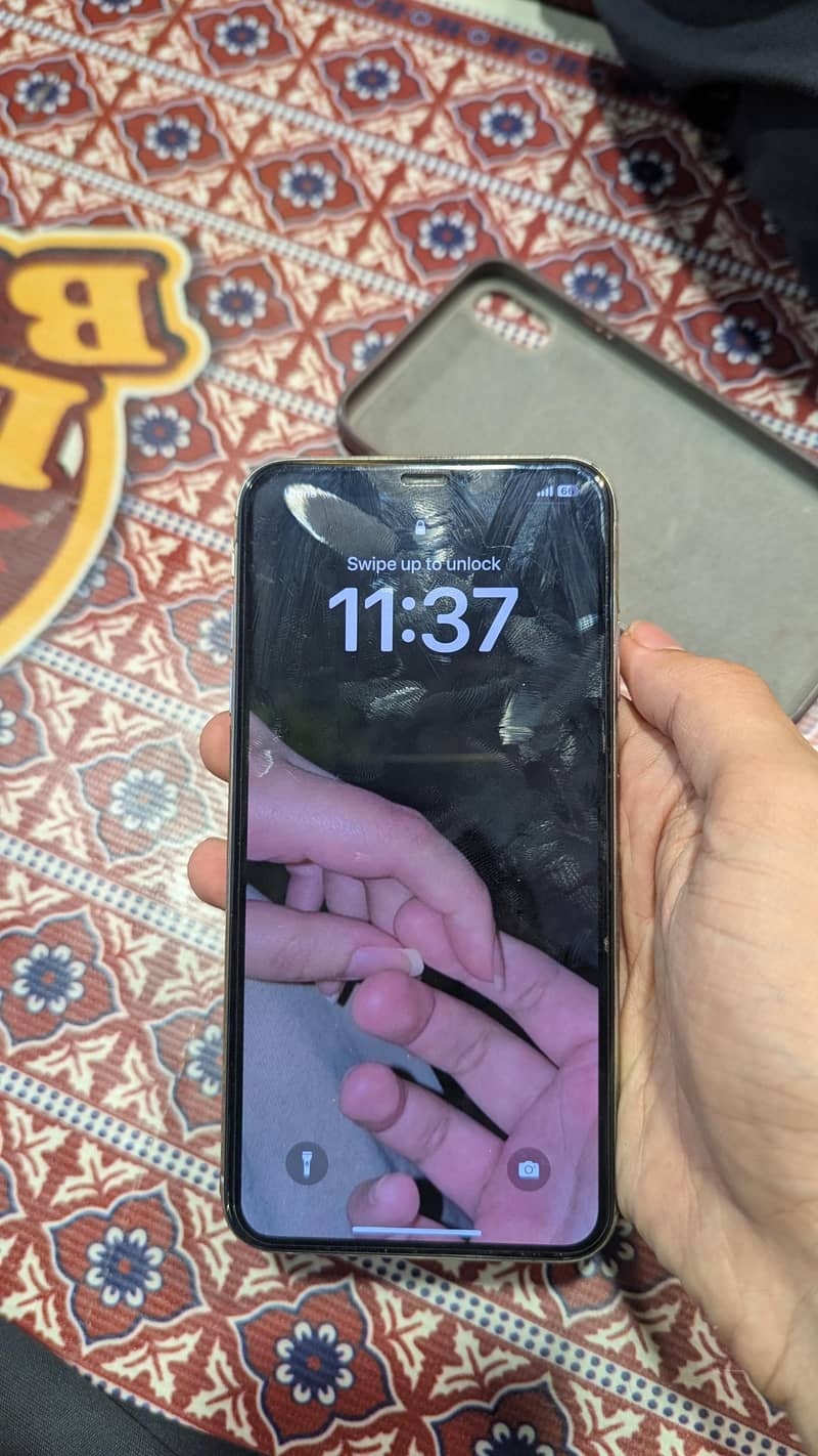iPhone XS Max 0