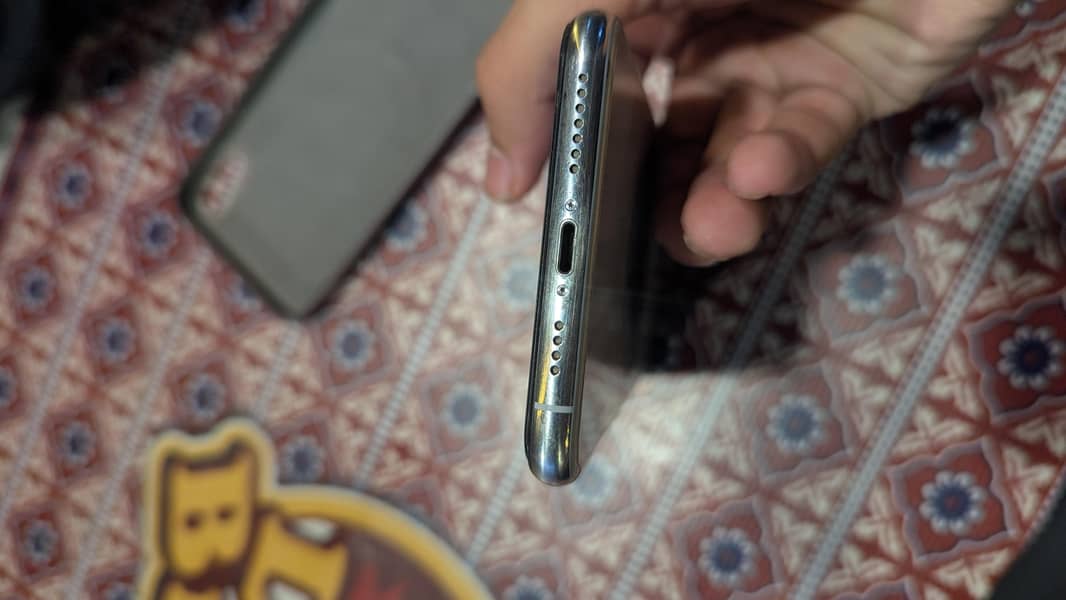iPhone XS Max 2