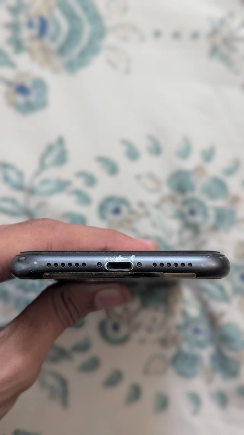 iPhone 11 1