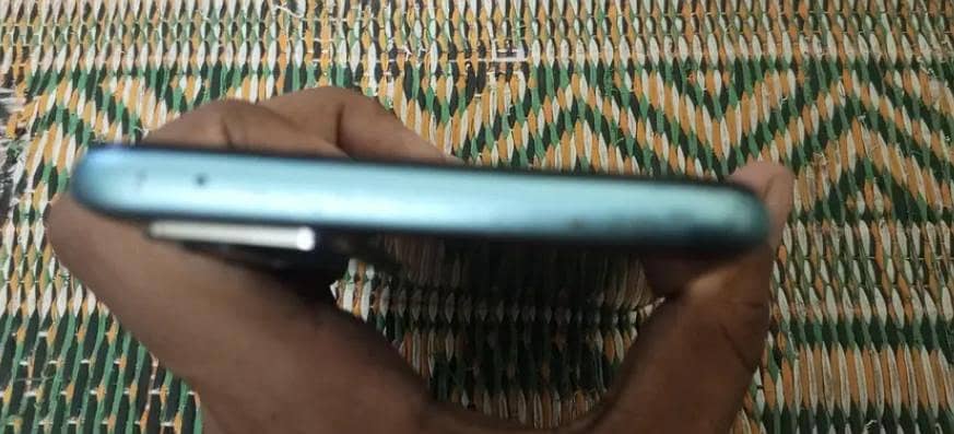 Realme 9i 5