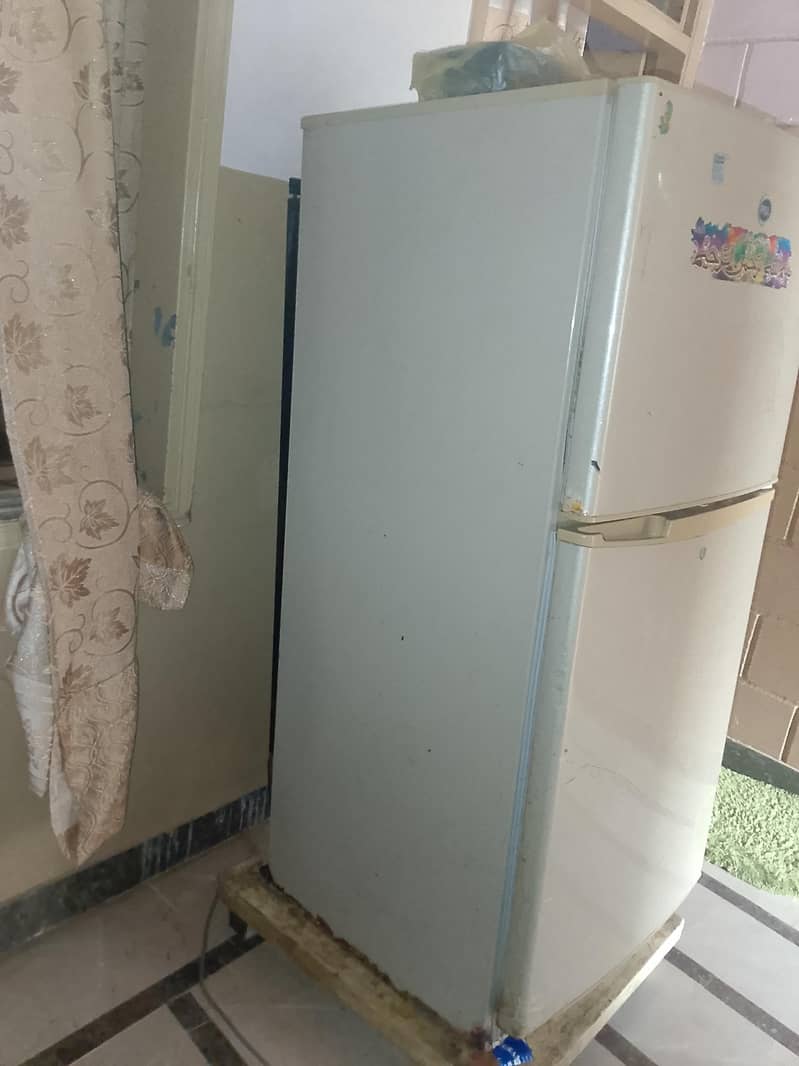refrigerator 4