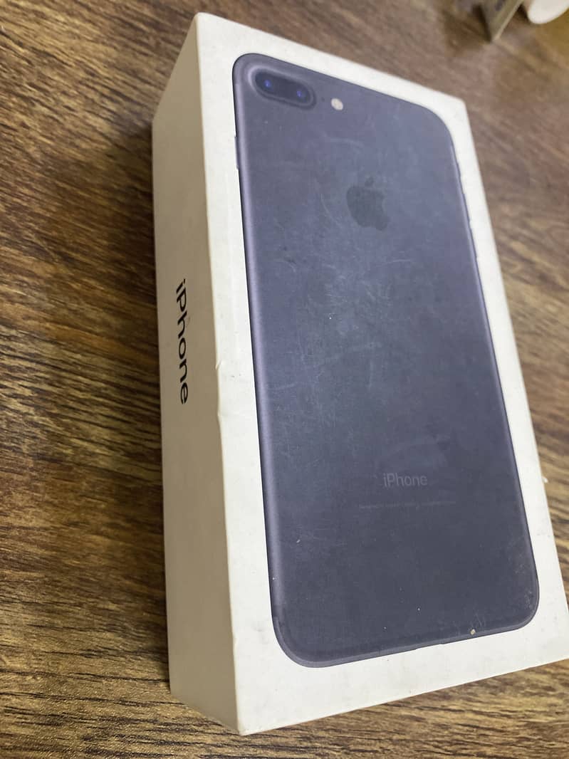 Apple iPhone 7 Plus 3