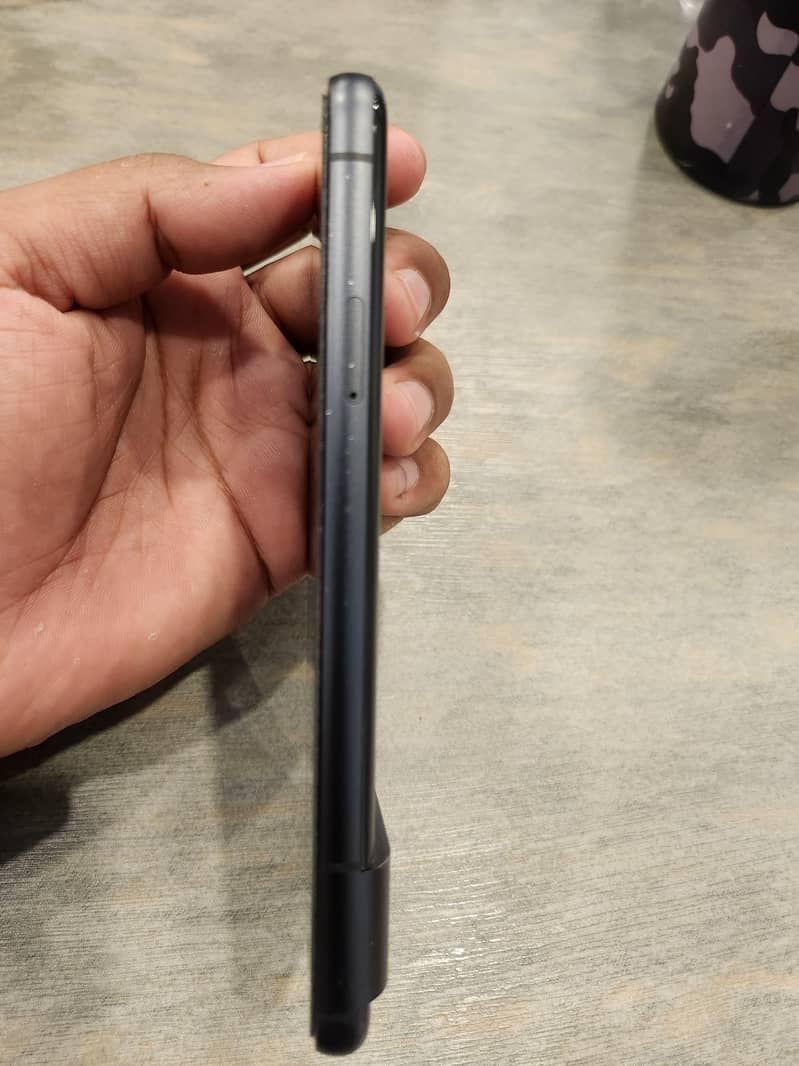 Google Pixel 8 5