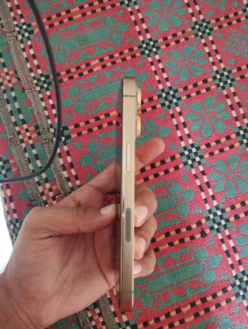 Apple iPhone 13 Pro 6