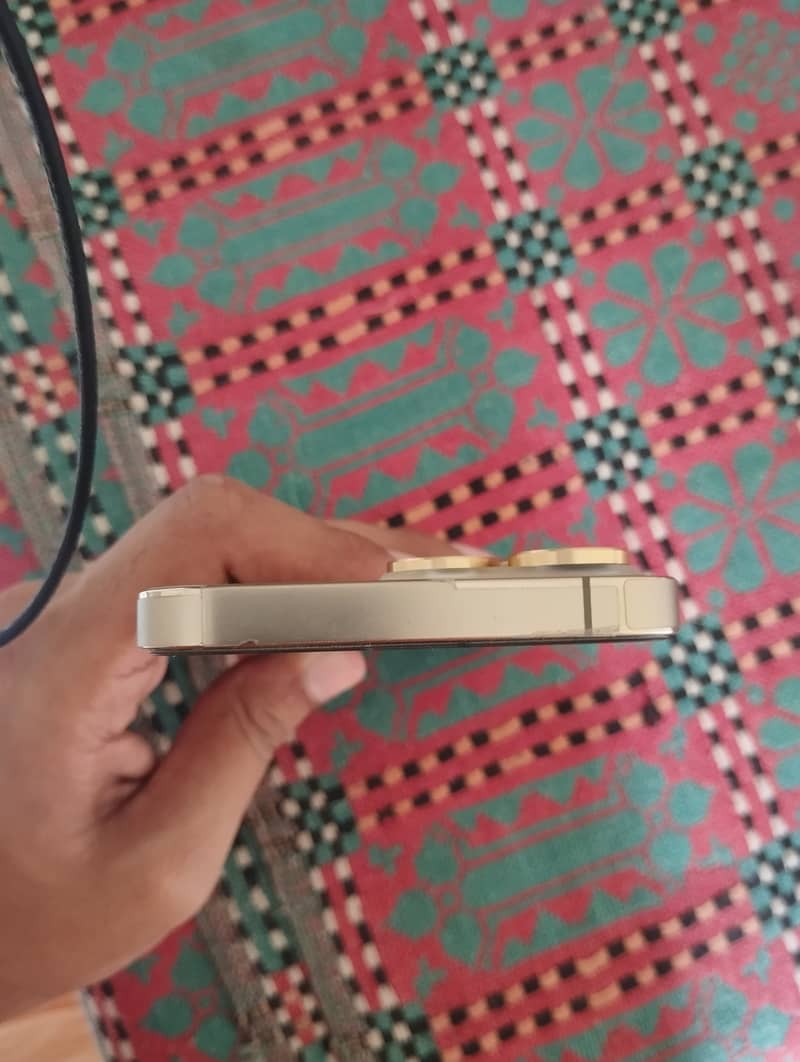 Apple iPhone 13 Pro 7