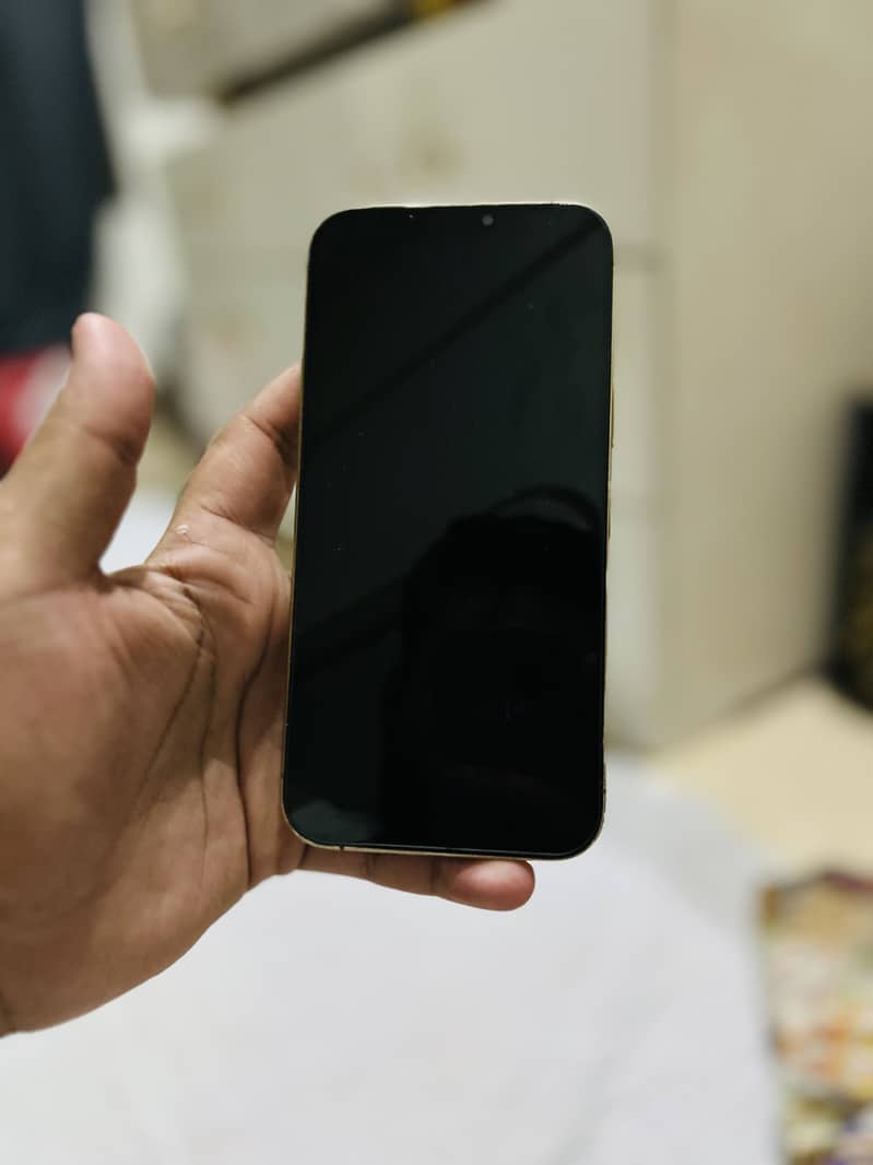 Apple iPhone 14 6