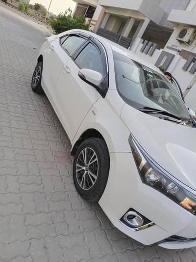 Toyota Corolla GLI 2015 0302/22/99/499) Family use car