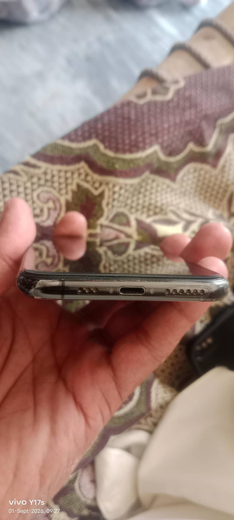 Apple iPhone XS 3