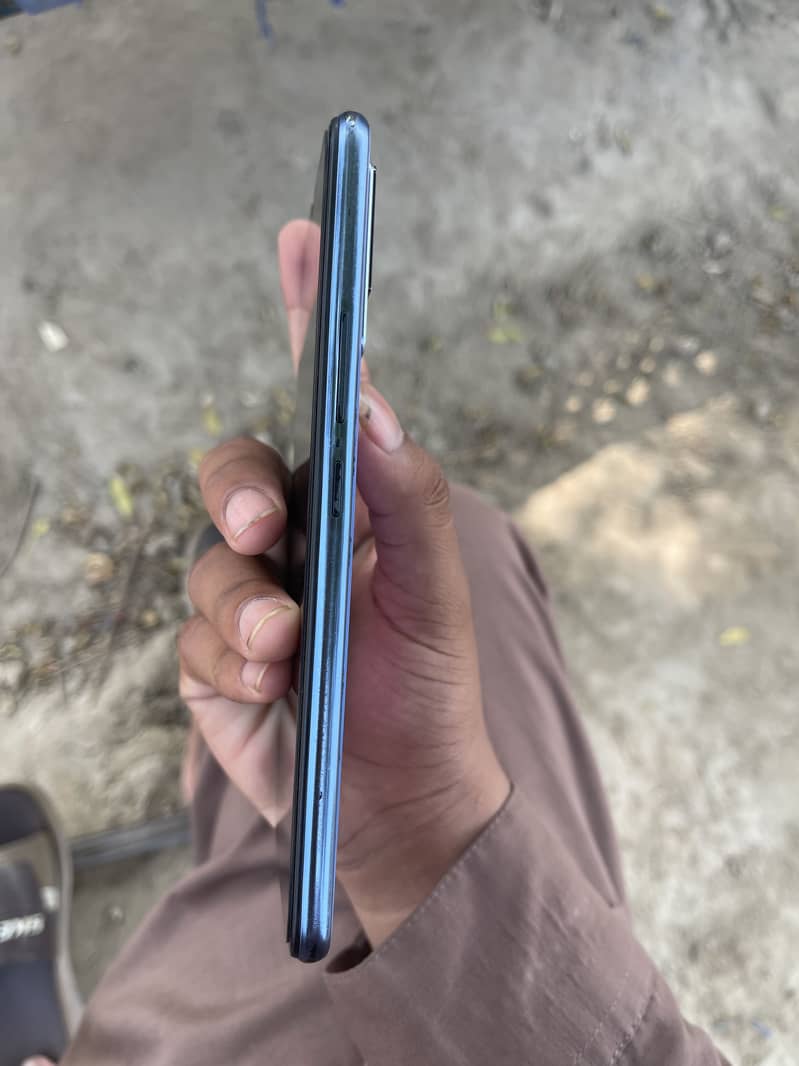 Vivo V21e 1