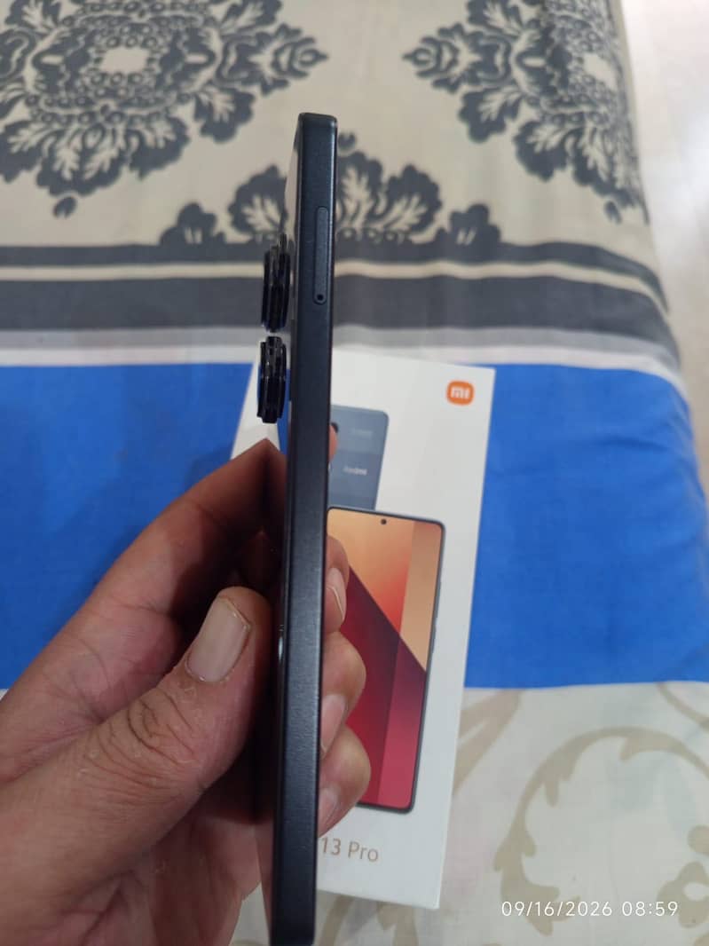 Xiaomi Redmi Note 13 Pro 3