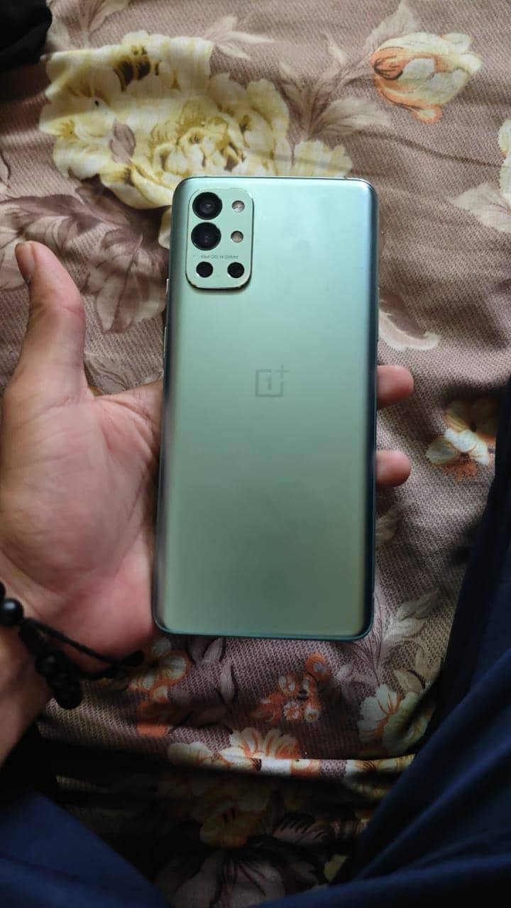 One Plus 9R 3