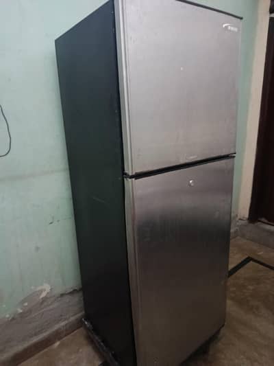 WAVES REFRIGERATOR