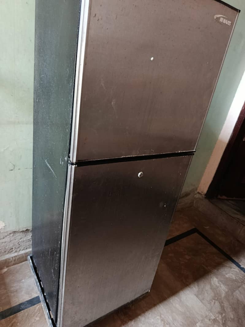 WAVES REFRIGERATOR 10