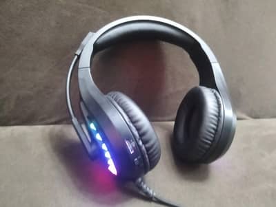 gaming headphone with mic
