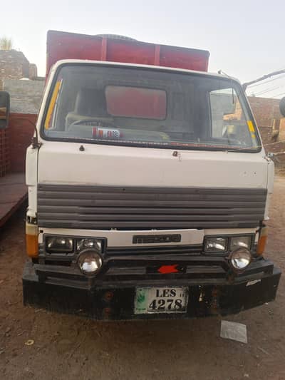 foji fram Mazda 3000cc for sale