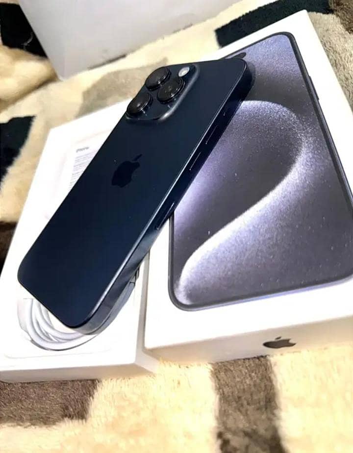 Apple iPhone 15 Pro Max 0