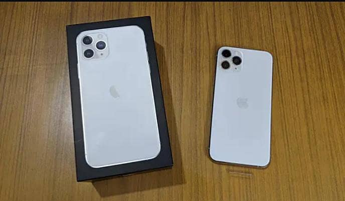 Apple iPhone 15 Pro Max 6