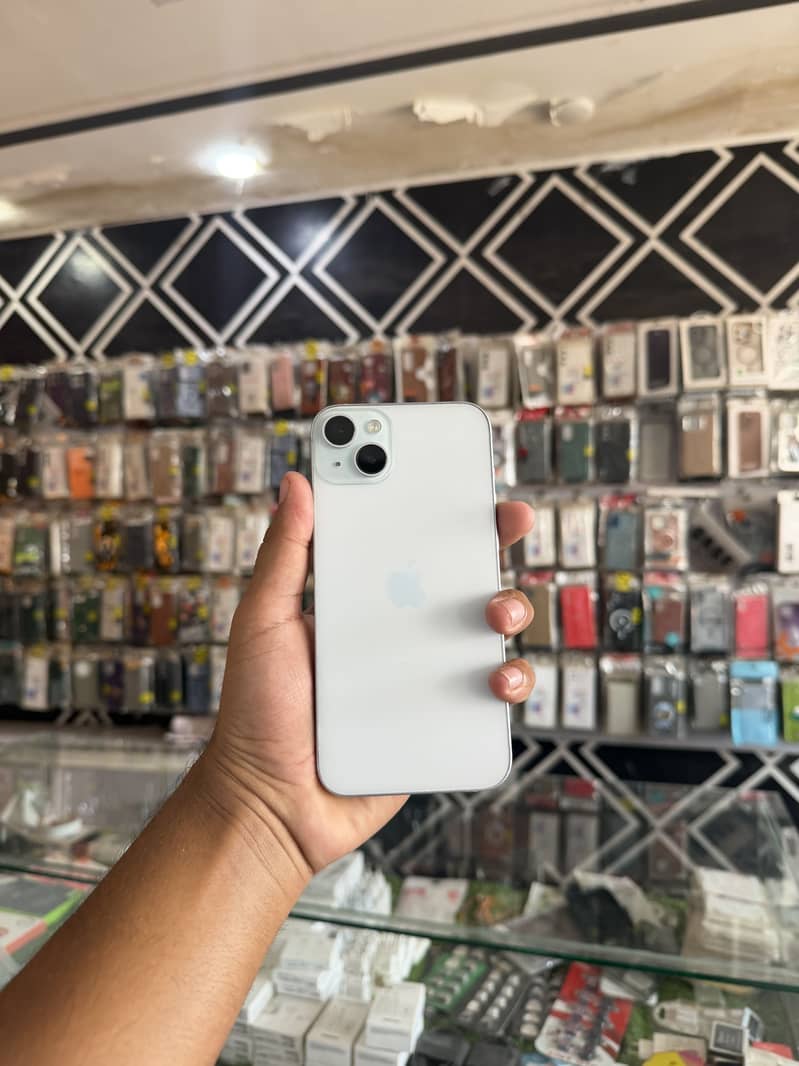 Apple iPhone 15 plus 4