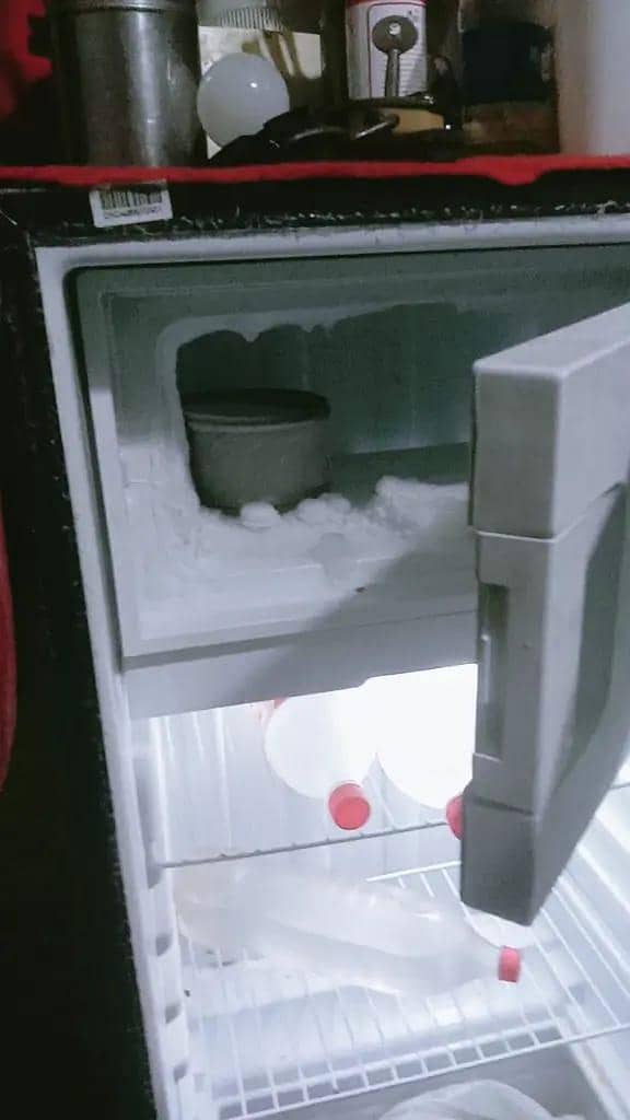 Dawlance Refrigrator 1