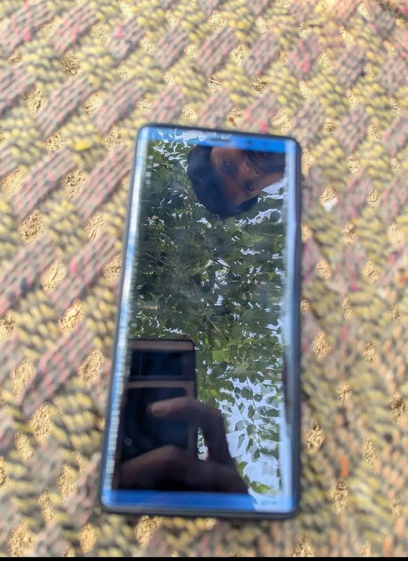 Samsung Mobile Note 9 4