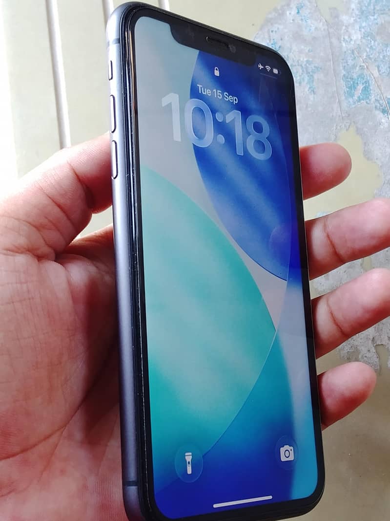 Apple iPhone 11 3
