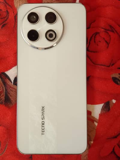 Tecno SPARK 30 Pro