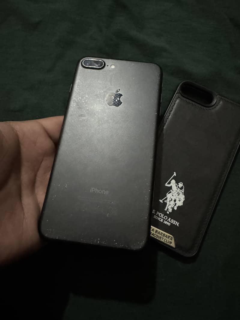 Apple iPhone 7 Plus 4