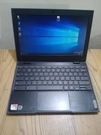 4gb 32gb Chromebook with charger