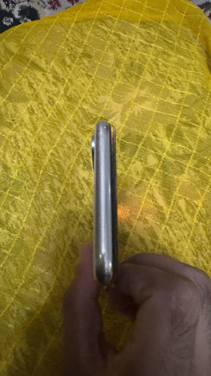 iPhone X 6