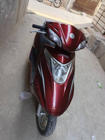 United scooty 100CC